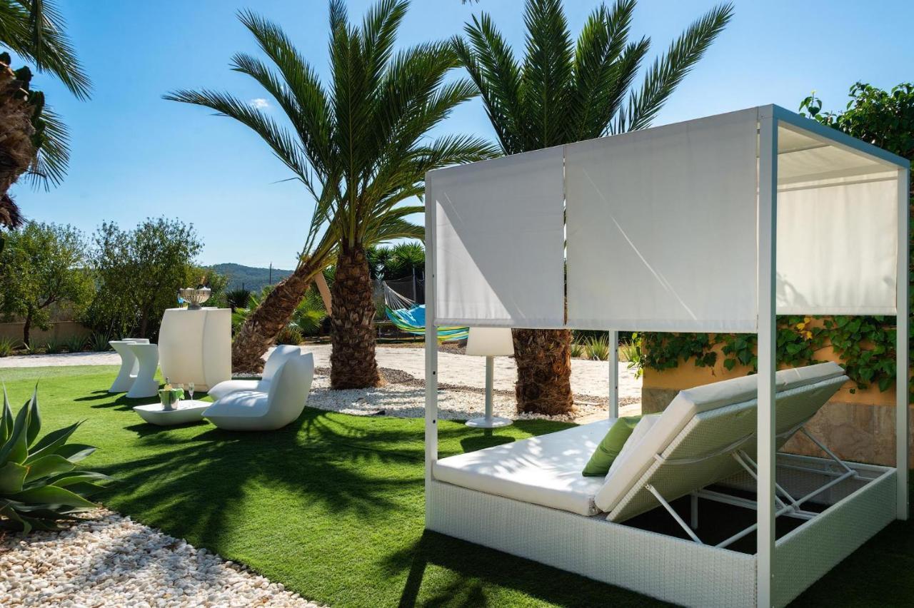 Serena Villa Sant Francesc de s'Estany Exterior photo
