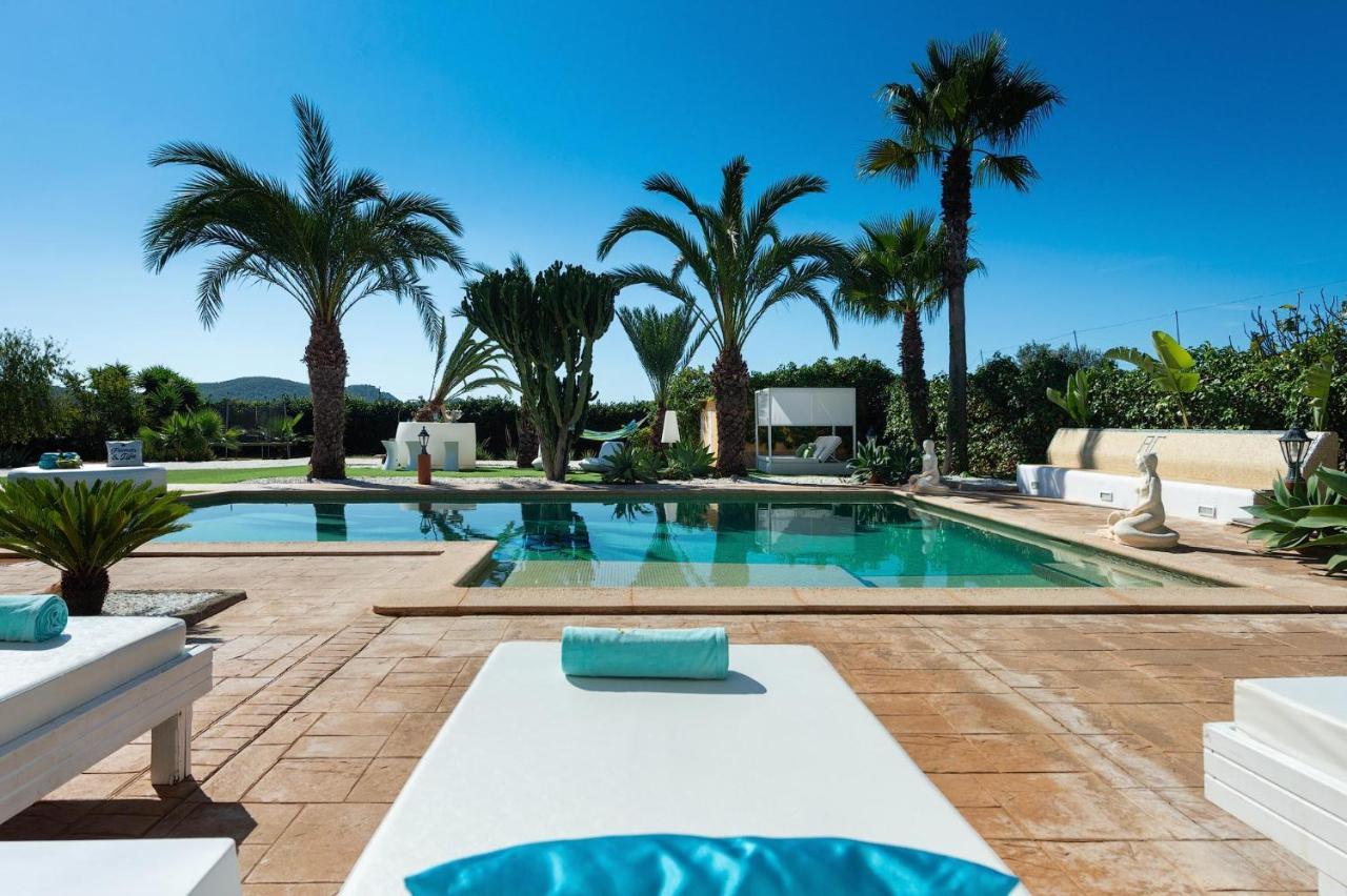 Serena Villa Sant Francesc de s'Estany Exterior photo