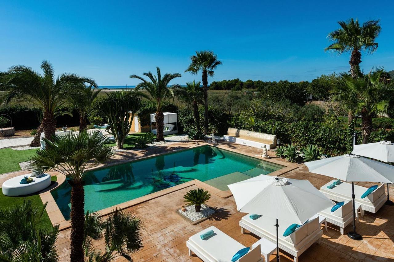 Serena Villa Sant Francesc de s'Estany Exterior photo