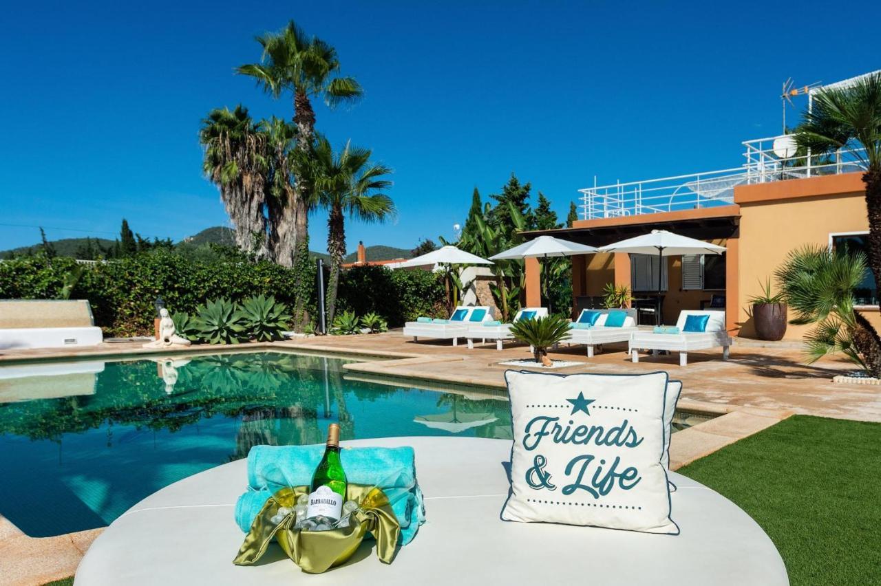 Serena Villa Sant Francesc de s'Estany Exterior photo