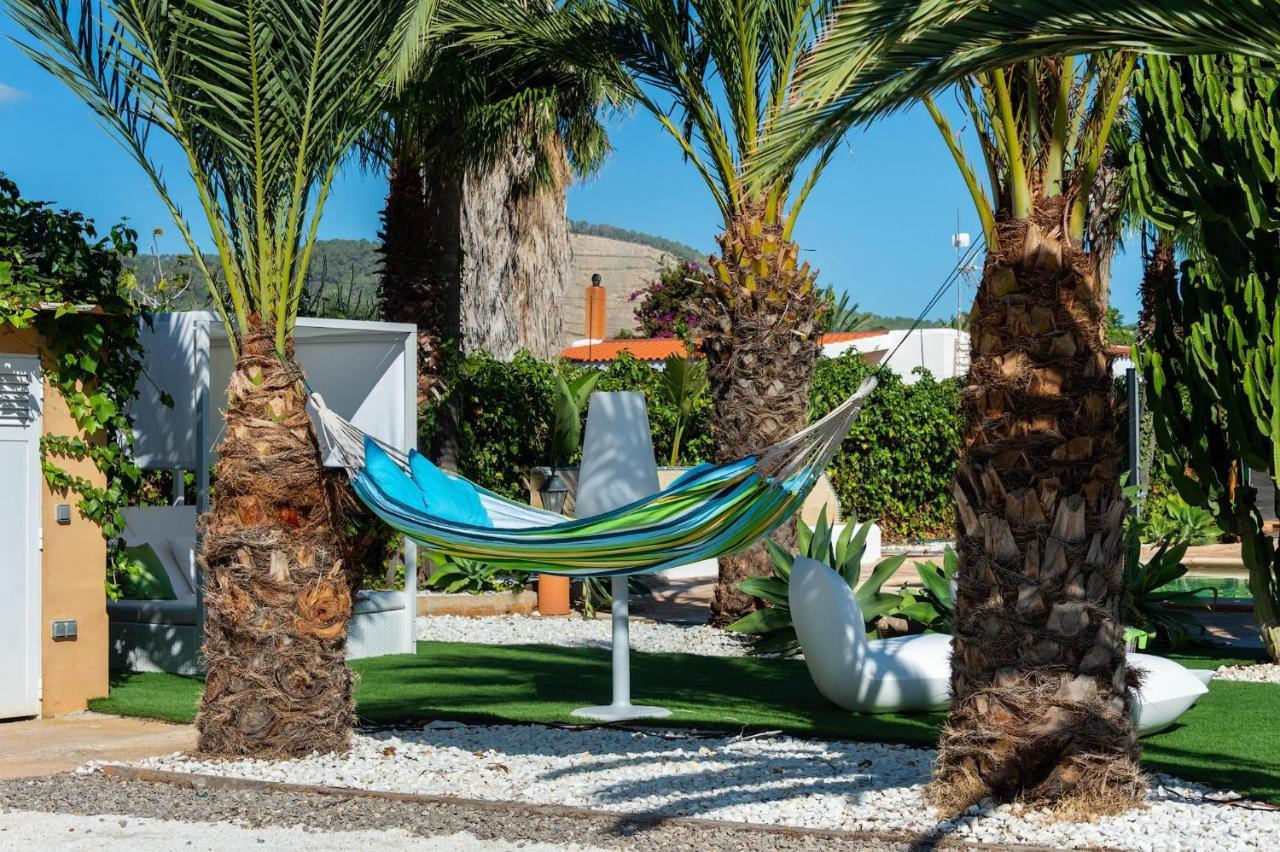 Serena Villa Sant Francesc de s'Estany Exterior photo